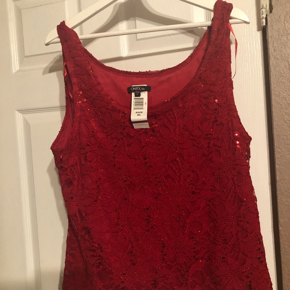 (3/$23) NWOT Onyx Nite Red Floral Sequin Top.